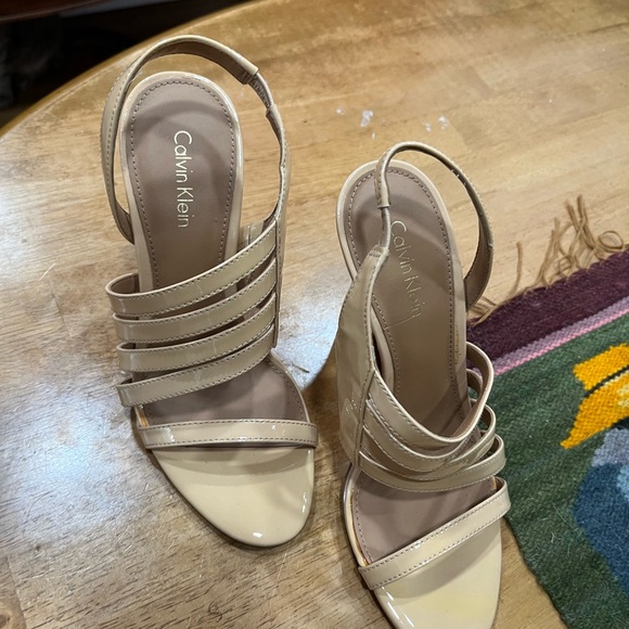 Calvin Klein Tan Slingback Stiletto Heels - Picture 3 of 4